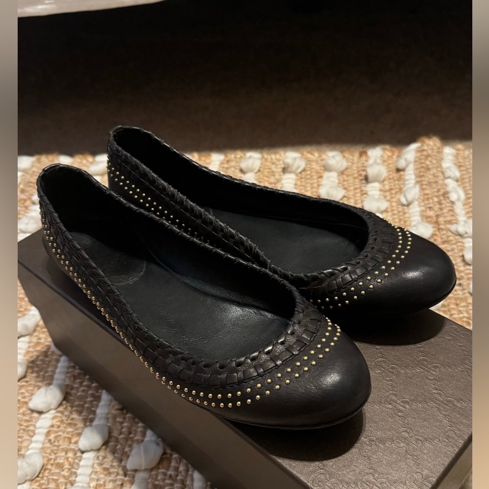 Women’s GUCCI flats